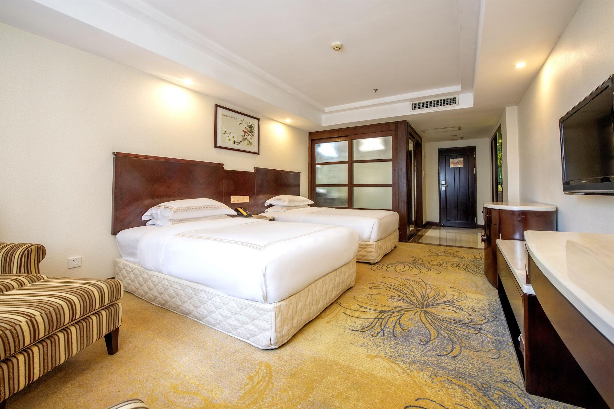 Overseas Chinese Friendship Hotel Гуанджоу Екстериор снимка