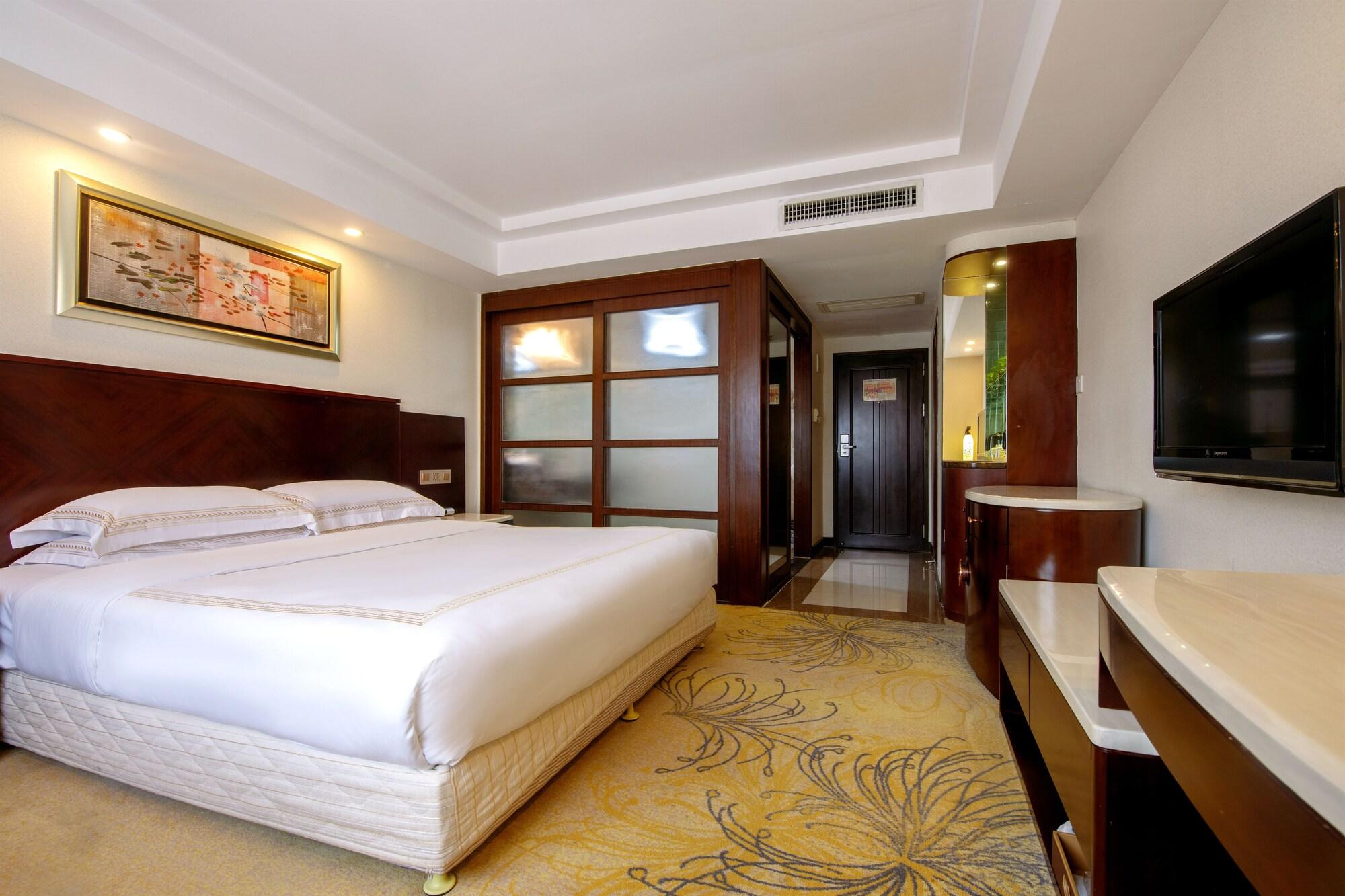 Overseas Chinese Friendship Hotel Гуанджоу Екстериор снимка