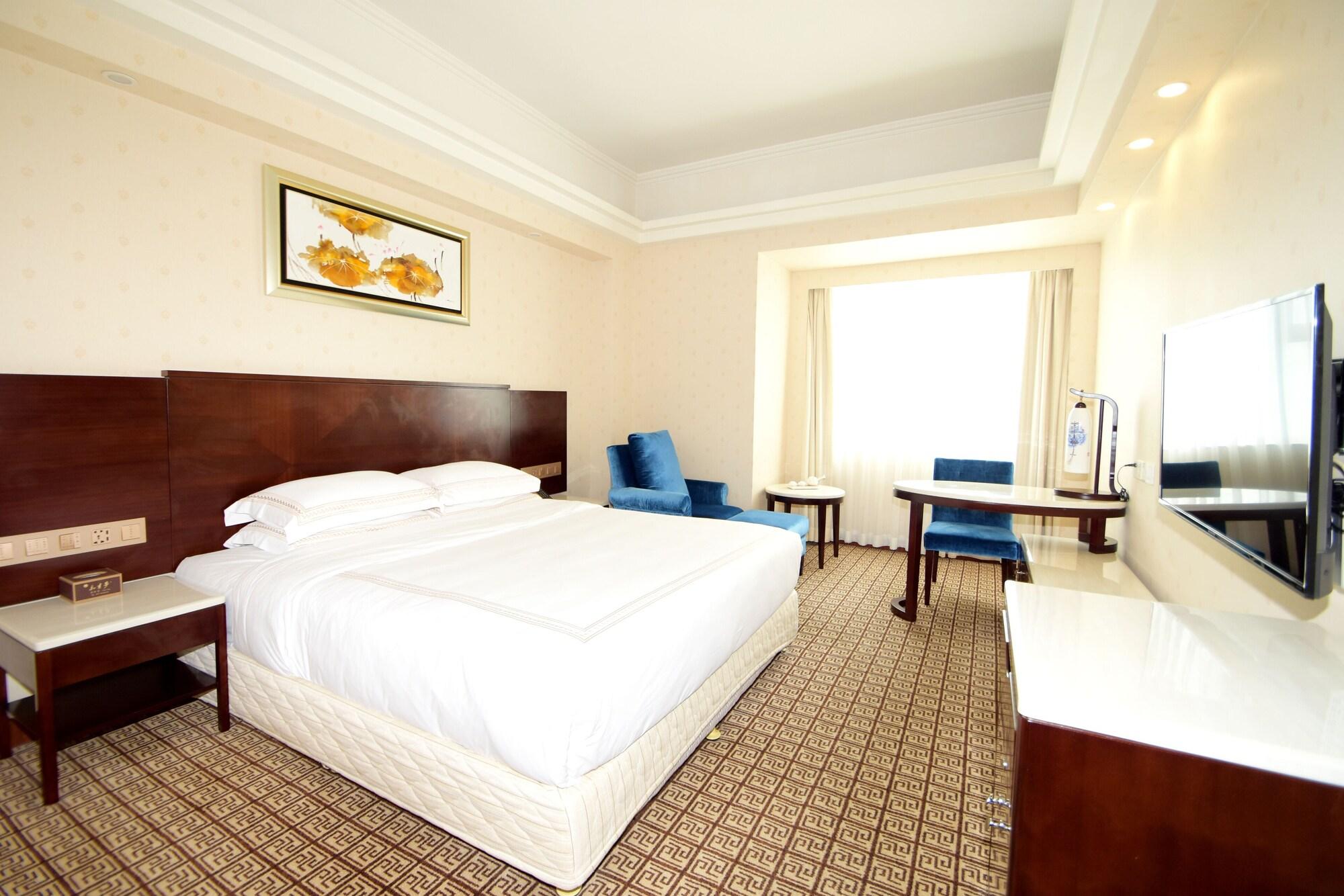 Overseas Chinese Friendship Hotel Гуанджоу Екстериор снимка