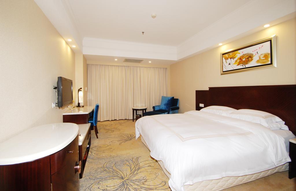Overseas Chinese Friendship Hotel Гуанджоу Екстериор снимка