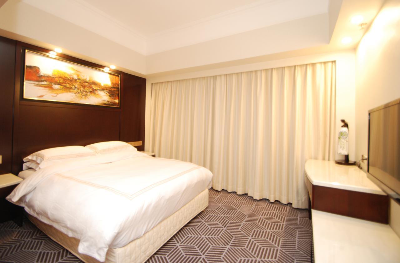 Overseas Chinese Friendship Hotel Гуанджоу Екстериор снимка